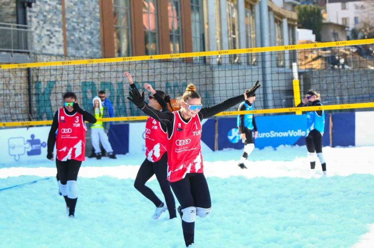 U20 KADIN KAR VOLEYBOLU MİLLİ TAKIMI, NAMAĞLUP AVRUPA ŞAMPİYONU