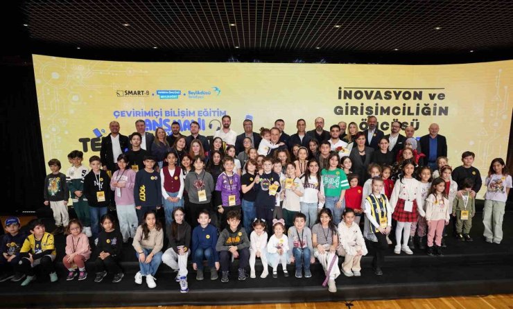 BEYLİKDÜZÜ’NDE ÇEVRİMİÇİ BİLİŞİM EĞİTİM LANSMANI VE TEKNOLOJİ FESTİVALİ DÜZENLENDİ
