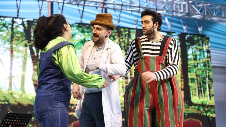 SULTANGAZİ’DEKİ RAMAZAN ETKİNLİK ÇADIRI’NA ÇOCUKLARDAN YOĞUN İLGİ