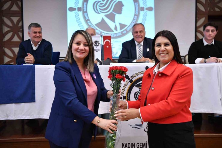 DENİZCİ TÜRK KADINLARIN İLK DERNEĞİ KURULDU