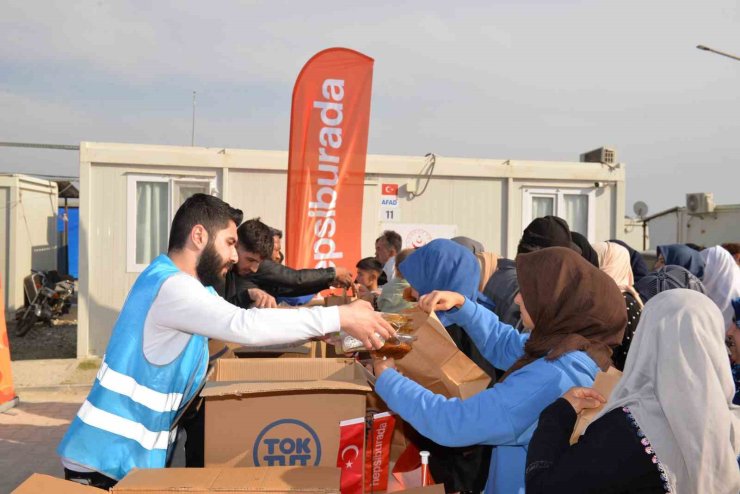 HEPSİBURADA, TOKTUT DERNEĞİ’YLE RAMAZAN’DA DEPREM BÖLGESİNDEKİ DAYANIŞMAYI BÜYÜTÜYOR