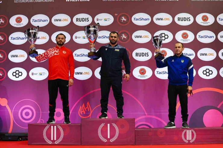 U23 SERBEST GÜREŞ MİLLİ TAKIMI, AVRUPA İKİNCİSİ OLDU