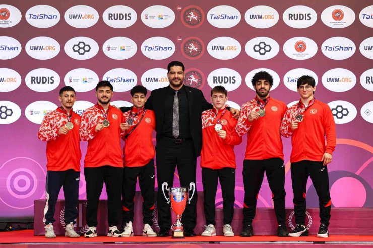 U23 SERBEST GÜREŞ MİLLİ TAKIMI, AVRUPA İKİNCİSİ OLDU