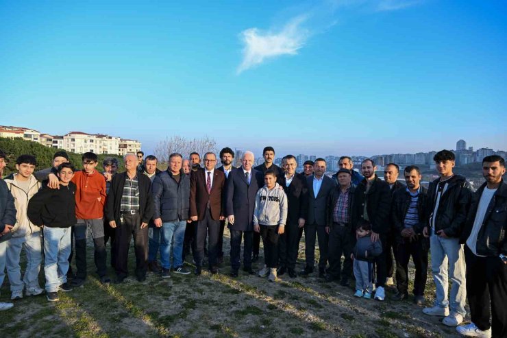 İSTANBUL VALİSİ DAVUT GÜL, ESENYURTLULARLA İFTAR SOFRASINDA BİR ARAYA GELDİ