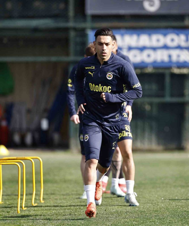 FENERBAHÇE, RANGERS MAÇI HAZIRLIKLARINI SÜRDÜRDÜ