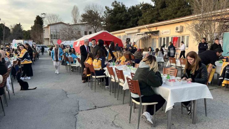 İSTANBUL İL SAĞLIK MÜDÜRLÜĞÜ’NCE 112 ACİL SAĞLIK ÇALIŞANLARIYLA İFTAR PROGRAMI