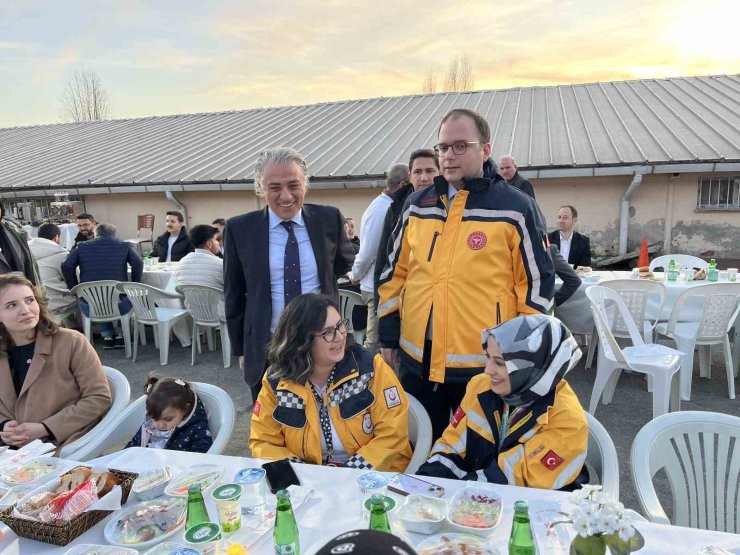 İSTANBUL İL SAĞLIK MÜDÜRLÜĞÜ’NCE 112 ACİL SAĞLIK ÇALIŞANLARIYLA İFTAR PROGRAMI