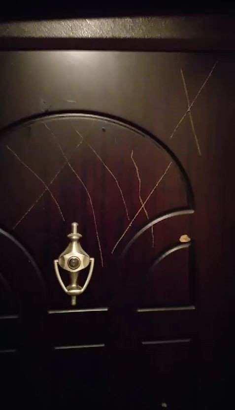 ZEYTİNBURNU’NDA KOMŞU TERÖRÜ YAŞAYAN ADAM O ANLATTI