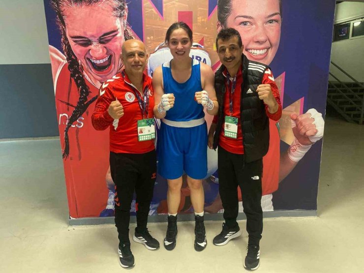 KADINLAR DÜNYA BOKS ŞAMPİYONASI’NDA 5 MİLLİ SPORCU TUR ATLADI