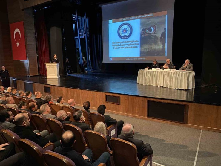 KÜÇÜKÇEKMECE’DE HUZUR VE DEĞERLENDİRME TOPLANTISI YAPILDI