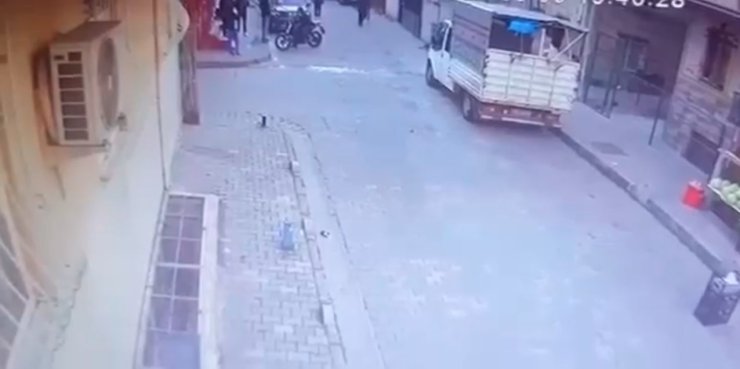 BAHÇELİEVLER’DE 16 YAŞINDAKİ GENCİN ÖLDÜĞÜ SALDIRI KAMERADA