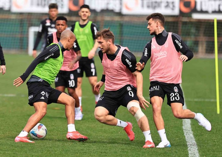 BEŞİKTAŞ, KONYASPOR MAÇININ HAZIRLIKLARINA DEVAM ETTİ