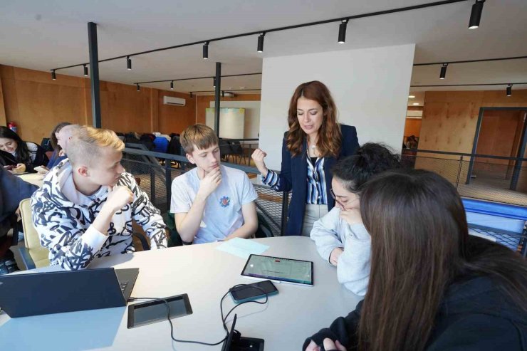 POLONYALI ÖĞRENCİLER TÜRK KÜLTÜRÜNÜ BEYLİKDÜZÜ’NDE KEŞFETTİ