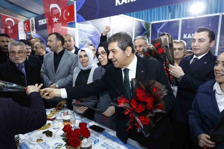 ESENLER’DE 81 İLİN KÜLTÜREL ZENGİNLİKLERİ VATANDAŞLARLA BULUŞUYOR