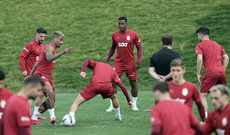 GALATASARAY, ANTALYASPOR MAÇI HAZIRLIKLARINI TAMAMLADI