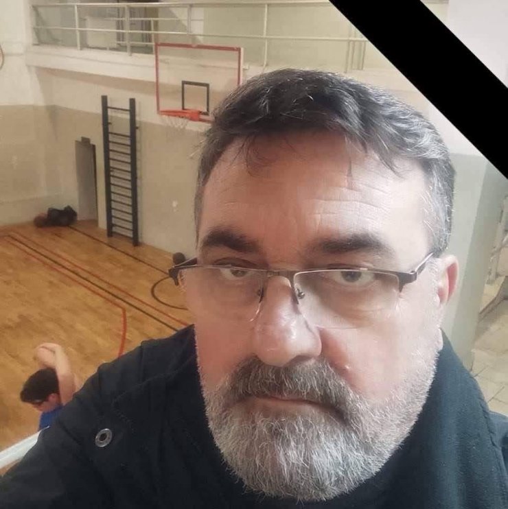 SARIYER’DE İETT OTOBÜSÜ İLE HAFİF TİCARİ ARACIN ÇARPIŞTIĞI KAZA GÜVENLİK KAMERASINDA