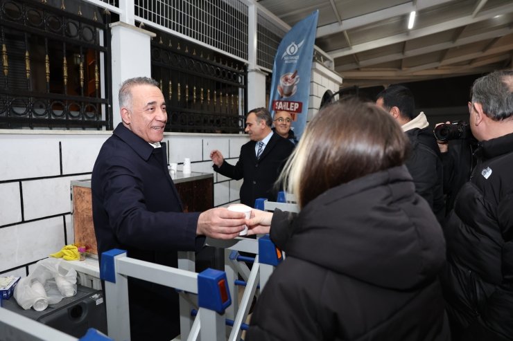 BAŞKAN DURSUN TERAVİH NAMAZINDA VATANDAŞLARLA BULUŞTU