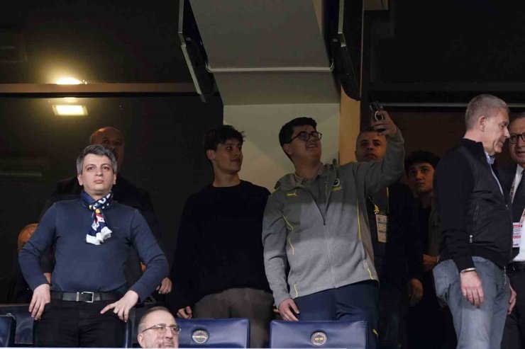 TRENDYOL SÜPER LİG: FENERBAHÇE: 0 - SAMSUNSPOR: 0 (MAÇ DEVAM EDİYOR)