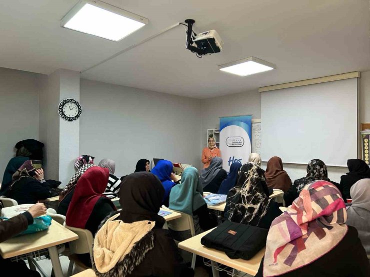 ESENYURT BELEDİYESİ’NDEN "GÜÇLÜ AİLE, GÜÇLÜ TOPLUM" SEMİNERLERİ