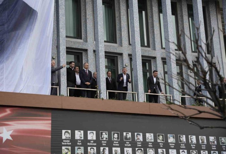 CHP LİDERİ ÖZGÜR ÖZEL: "İMAMOĞLU ÇIKANA KADAR İBB’DE OLACAĞIZ"