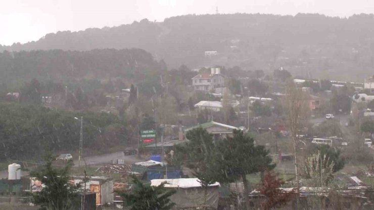 KARLA KAPLANAN AYDOS ORMANI ZİRVESİ HAVADAN GÖRÜNTÜLENDİ