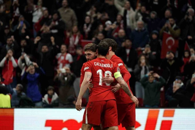 UEFA ULUSLAR LİGİ: TÜRKİYE: 1 - MACARİSTAN: 1 (İLK YARI)