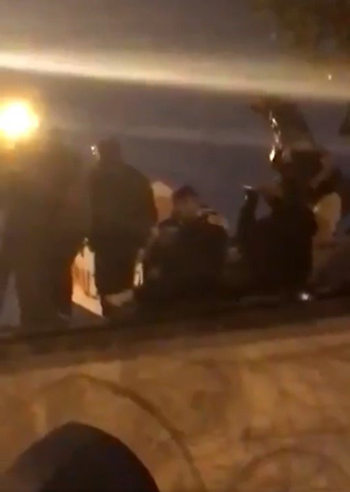 İBB PROTESTOCULARI ŞEHZADEBAŞI CAMİİ’NDE İÇKİ İÇTİ, AVLUYA ÇÖPLERİNİ ATTI