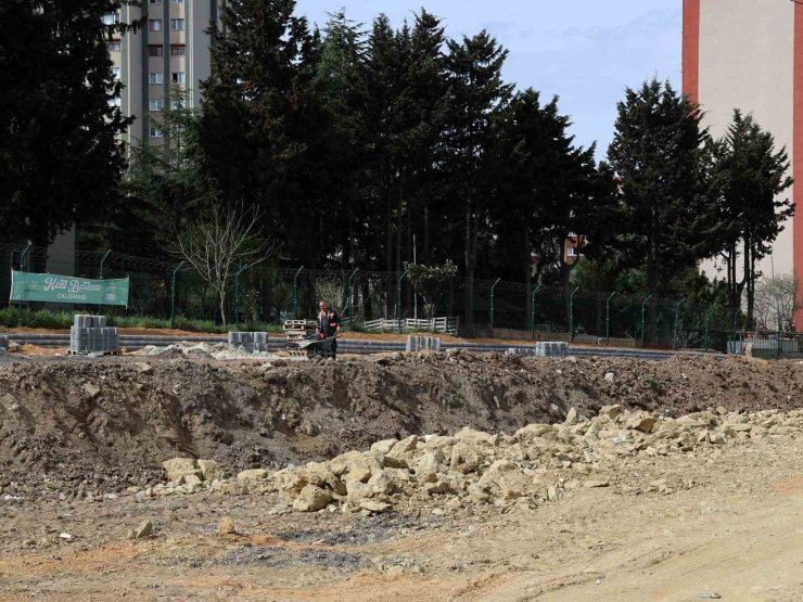 ’KENT BOSTANLARI’ ATAŞEHİR’DE YAYILIYOR