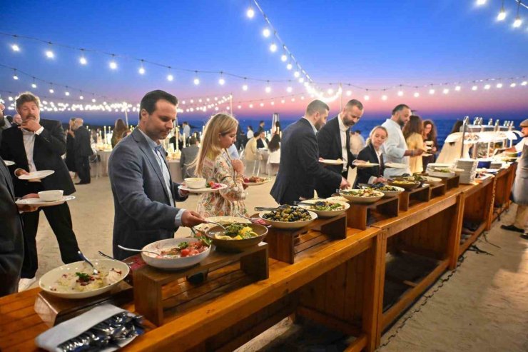 DUBAİ’DE TÜRKİYE’YE YATIRIM, İFTARDA KONUŞULDU