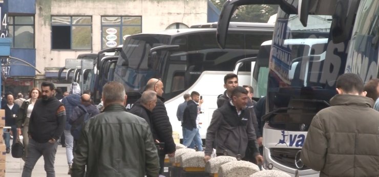 BÜYÜK İSTANBUL OTOGARI’NDA BAYRAM HAREKETLİLİĞİ