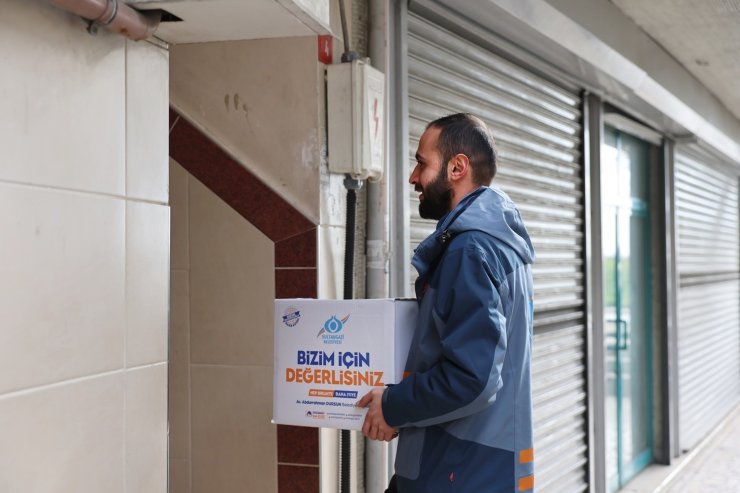 SULTANGAZİ BELEDİYESİ RAMAZAN’DA İHTİYAÇ SAHİPLERİNİN YANINDA