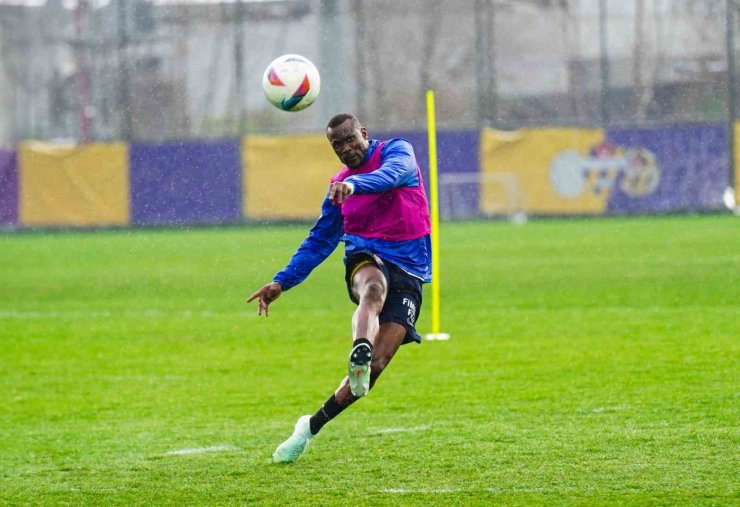 EYÜPSPOR’DA BAŞAKŞEHİR MAÇI HAZIRLIKLARI SÜRÜYOR