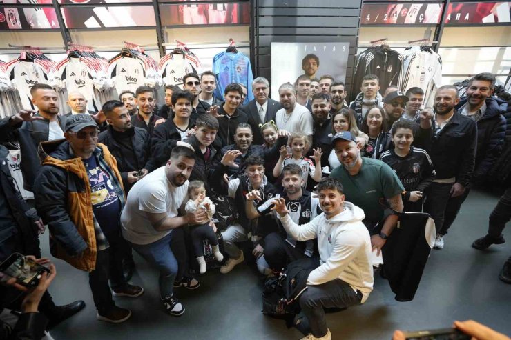 BEŞİKTAŞ’TA GELENEKSEL BAYRAMLAŞMA TÖRENİ YAPILDI