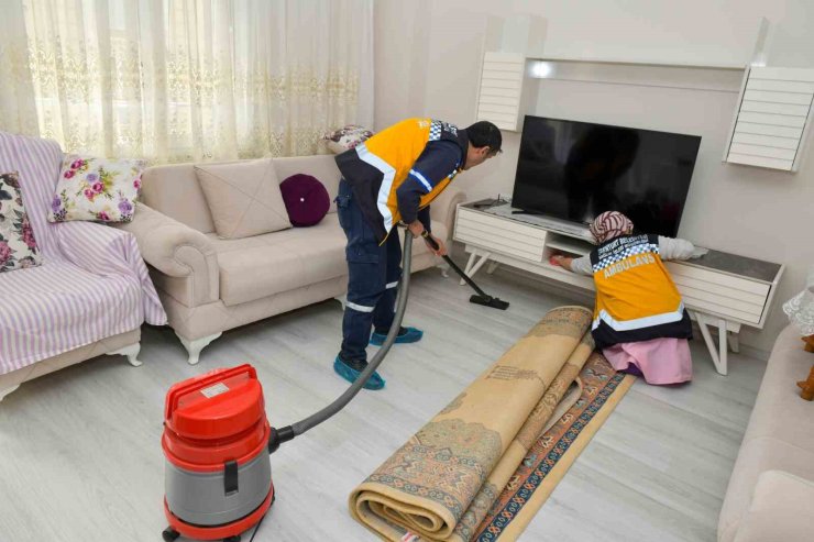 ESENYURT BELEDİYESİ’NDEN YAŞLI VE ENGELLİLERE DESTEK