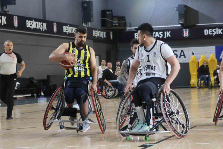 FENERBAHÇE, TEKERLEKLİ SANDALYE BASKETBOL SÜPER LİGİ’NDE FİNALE YÜKSELDİ