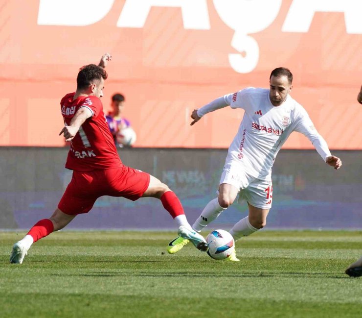 TRENDYOL 1. LİG: PENDİKSPOR: 2 - ÇORUM FK: 2