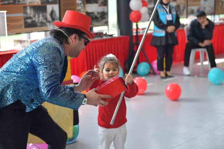 ESENYURT BELEDİYESİ, BAYRAMIN COŞKUSUNU VE MUTLULUĞUNU YETİM ÇOCUKLARLA PAYLAŞTI