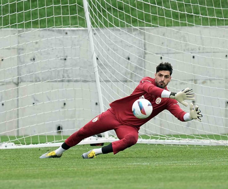 GALATASARAY, FENERBAHÇE DERBİSİ HAZIRLIKLARINA BAŞLADI