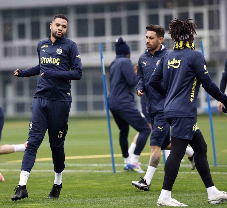 FENERBAHÇE, GALATASARAY DERBİSİNİN HAZIRLIKLARINI TAMAMLADI