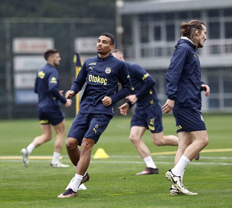FENERBAHÇE, GALATASARAY DERBİSİNİN HAZIRLIKLARINI TAMAMLADI