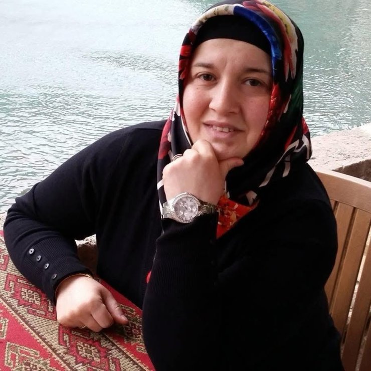 KAĞITHANE’DE OTOMOBİLİN ÇARPTIĞI KADININ BACAĞI KOPTU