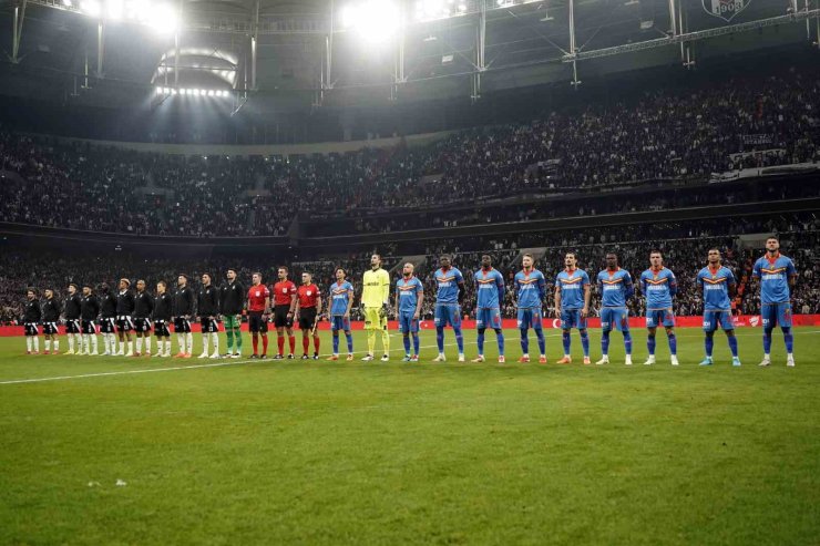 ZİRAAT TÜRKİYE KUPASI: BEŞİKTAŞ: 0 - GÖZTEPE: 0 (MAÇ DEVAM EDİYOR)