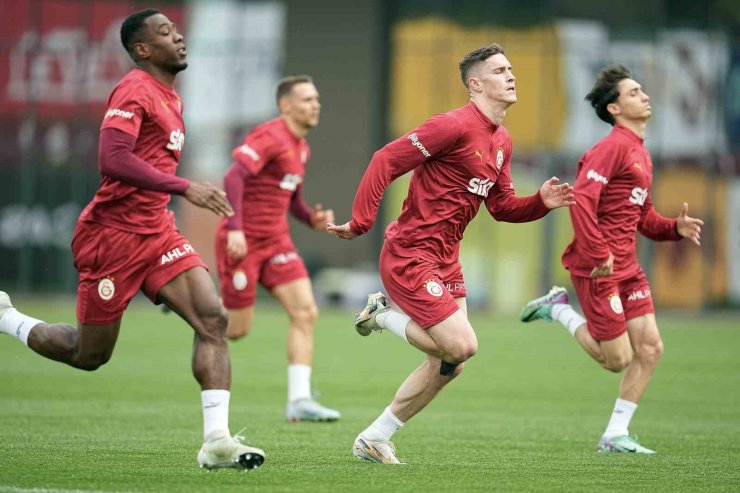 GALATASARAY, SAMSUNSPOR MAÇI HAZIRLIKLARINA ARA VERMEDEN BAŞLADI