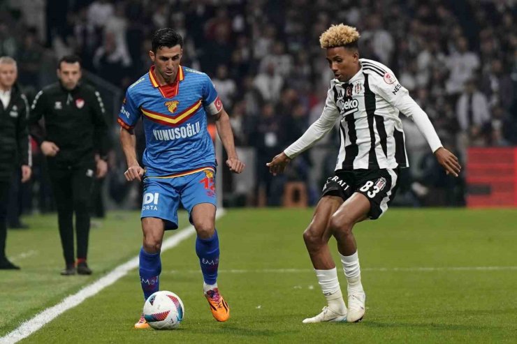 ZİRAAT TÜRKİYE KUPASI: BEŞİKTAŞ: 1 - GÖZTEPE: 1 (İLK YARI)