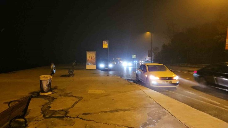 İSTANBUL’DA SİS NEDENİYLE BOĞAZ TRAFİĞİ ASKIYA ALINDI