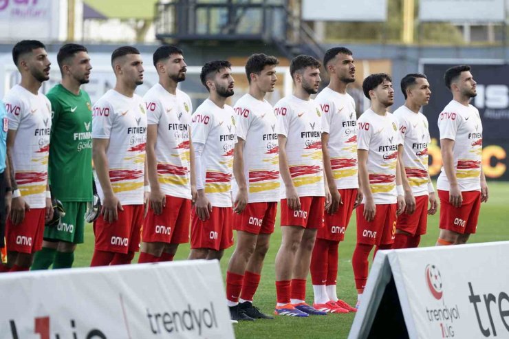 TRENDYOL 1. LİG: İSTANBULSPOR: 5 - YENİ MALATYASPOR: 0