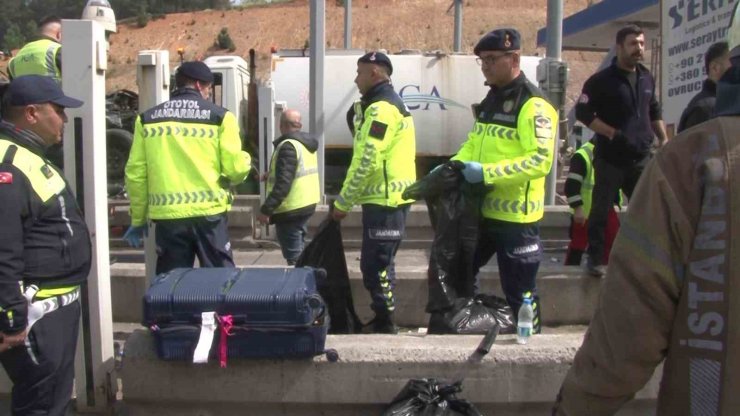 KUZEY MARMARA OTOYOLU’NDAKİ KAZADA HAYATINI KAYBEDENLERİN CENAZELERİ MORGA KALDIRILDI