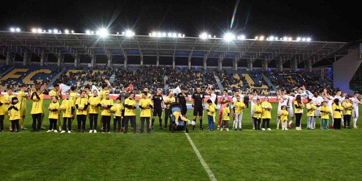 MEHMET TOPAL’IN TAKIMI PETROLUL’DEN ’ÖZEL’ GALİBİYET