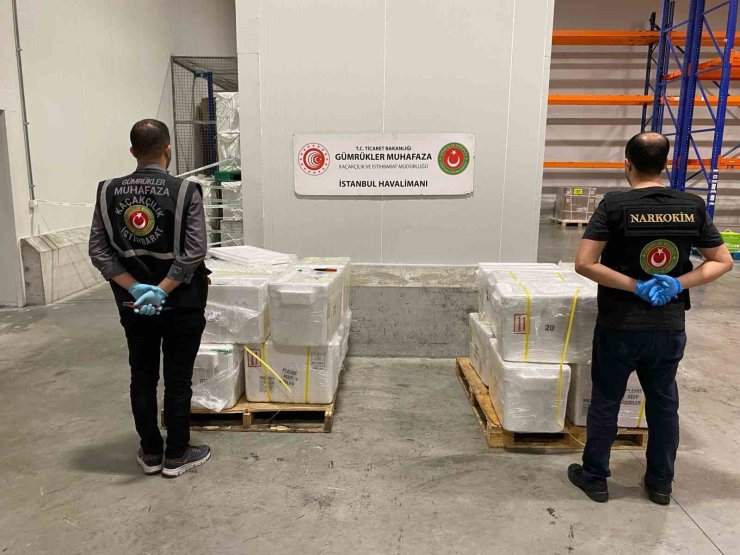 İSTANBUL HAVALİMANI’NDA 455,2 KİLO UYUŞTURUCU ELE GEÇİRDİ