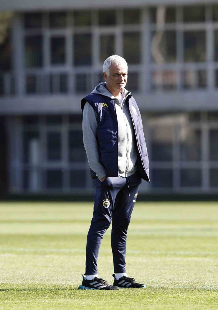 FENERBAHÇE, TRABZONSPOR MAÇI HAZIRLIKLARINI TAMAMLADI